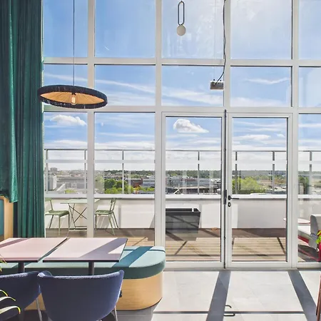 Hife 3* Vélizy-Villacoublay